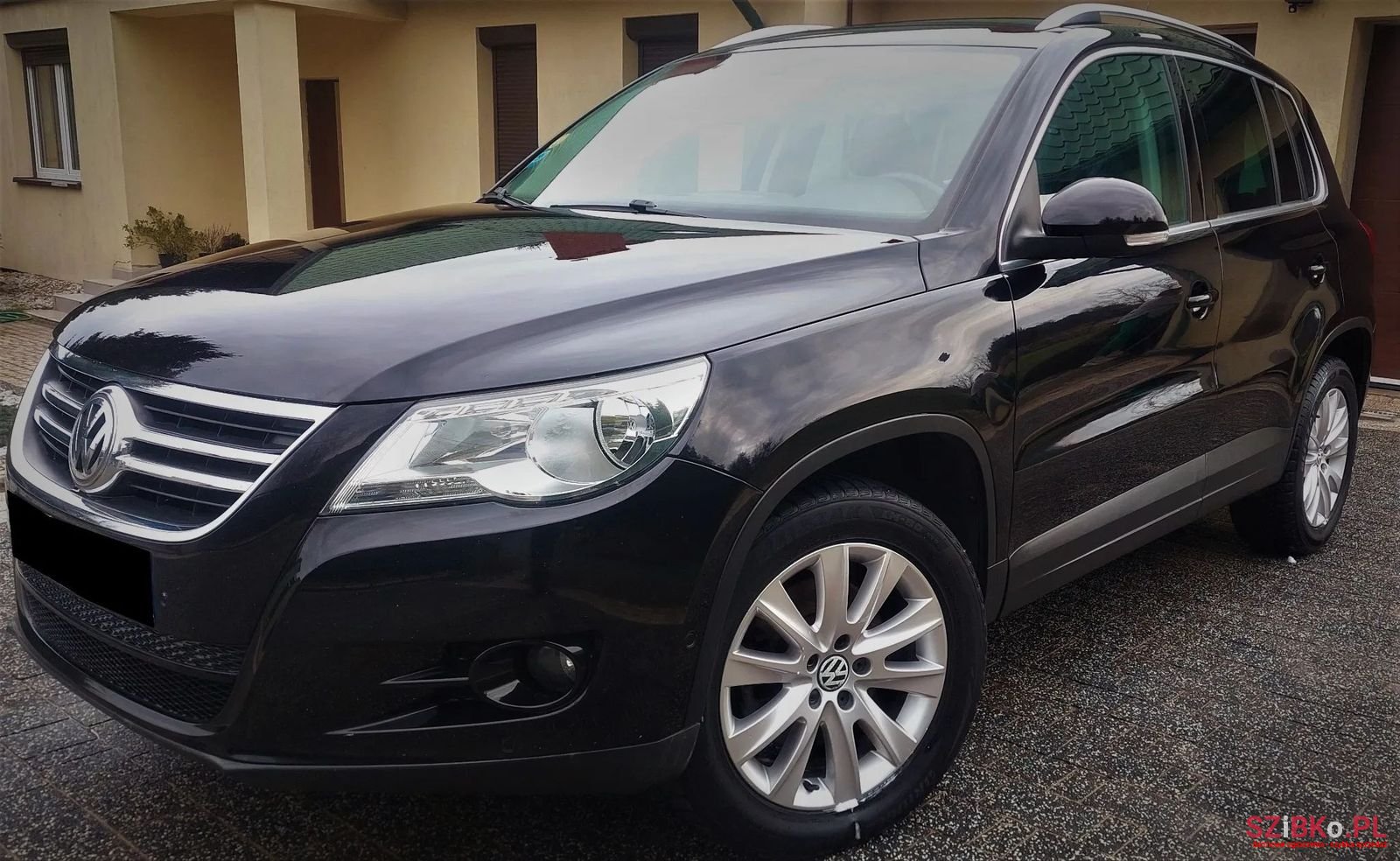 2008' Volkswagen Tiguan photo #2