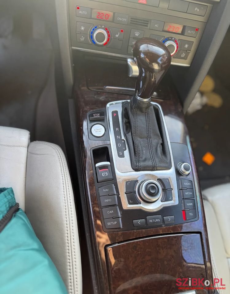 2011' Audi A6 Allroad photo #5