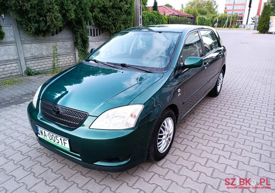 2004' Toyota Corolla photo #1