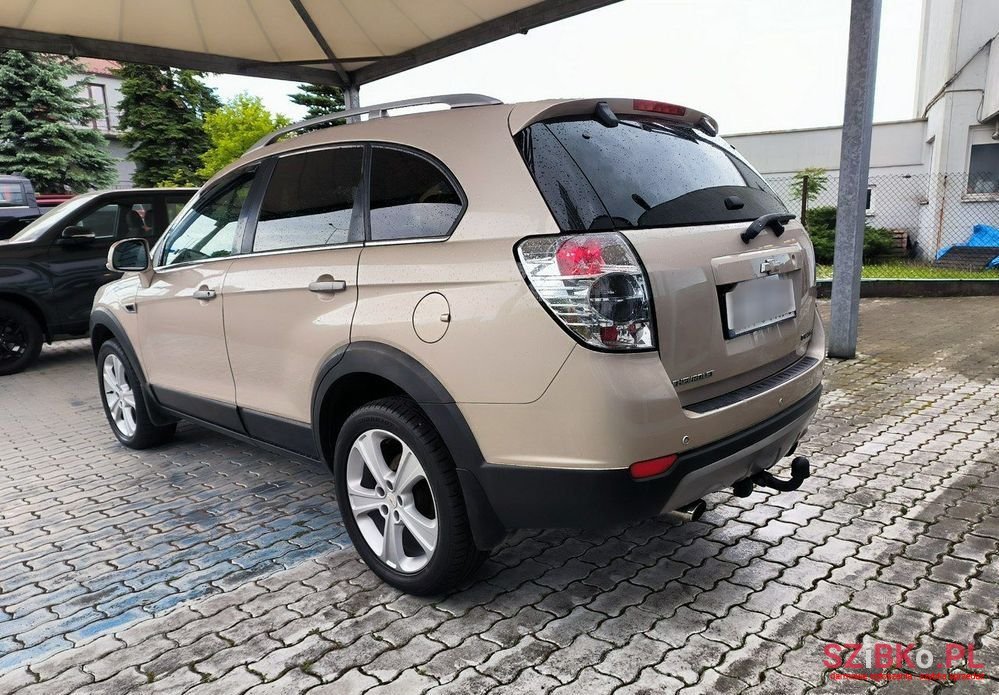 2012' Chevrolet Captiva photo #3
