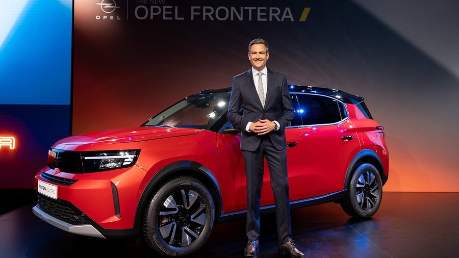 Nowy Opel Frontera w sprzedaży. Znamy ceny wersji Hybrid i Electric