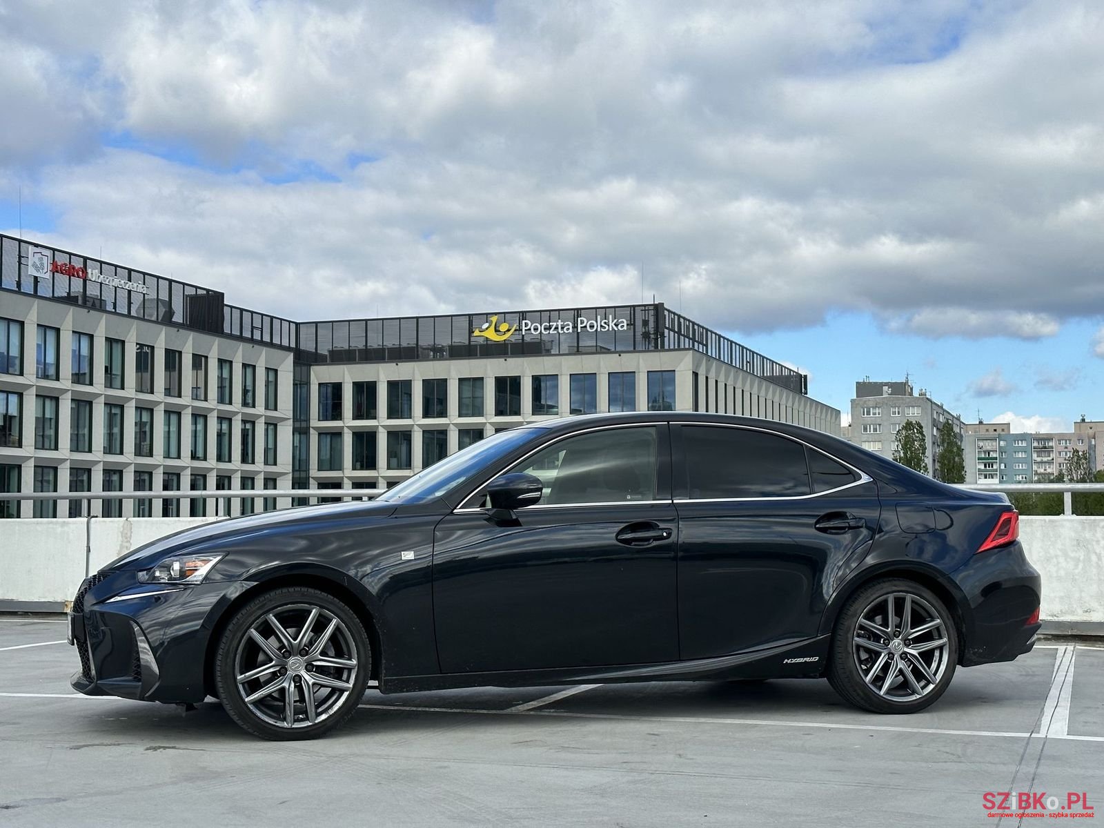 2020' Lexus IS photo #5