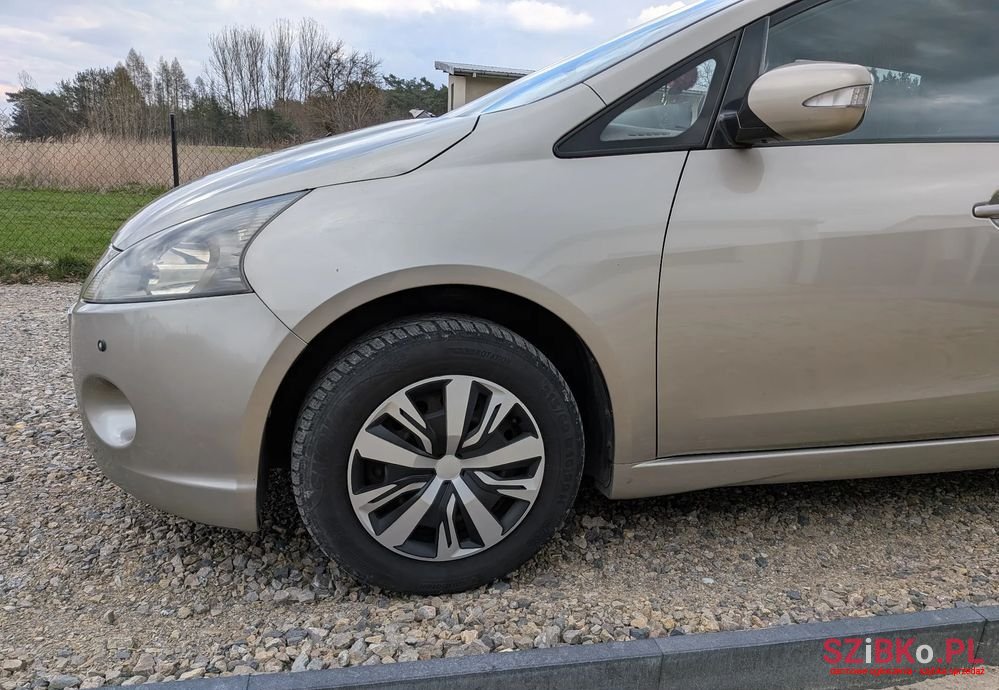 2007' Mitsubishi Grandis 2.0 Did Intense photo #5