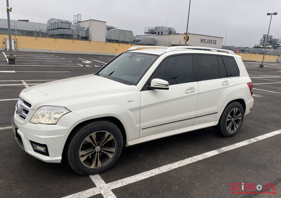 2010' Mercedes-Benz Glk photo #3