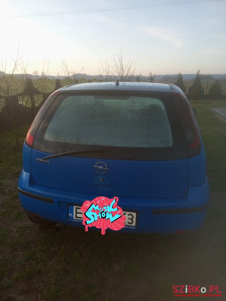 2004' Opel Corsa C photo #2