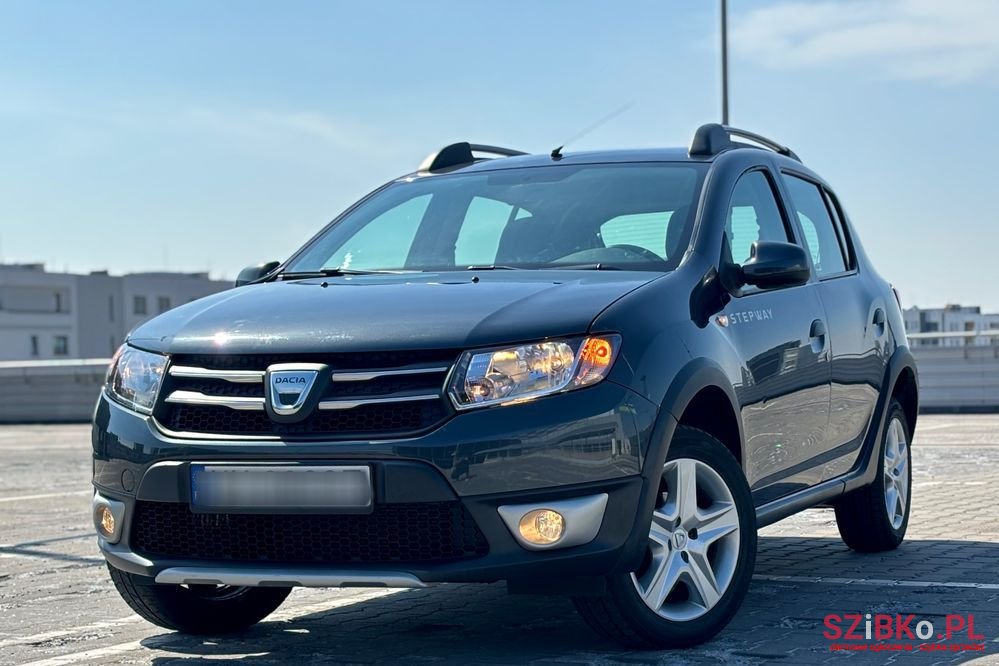 2016' Dacia Sandero Stepway photo #2