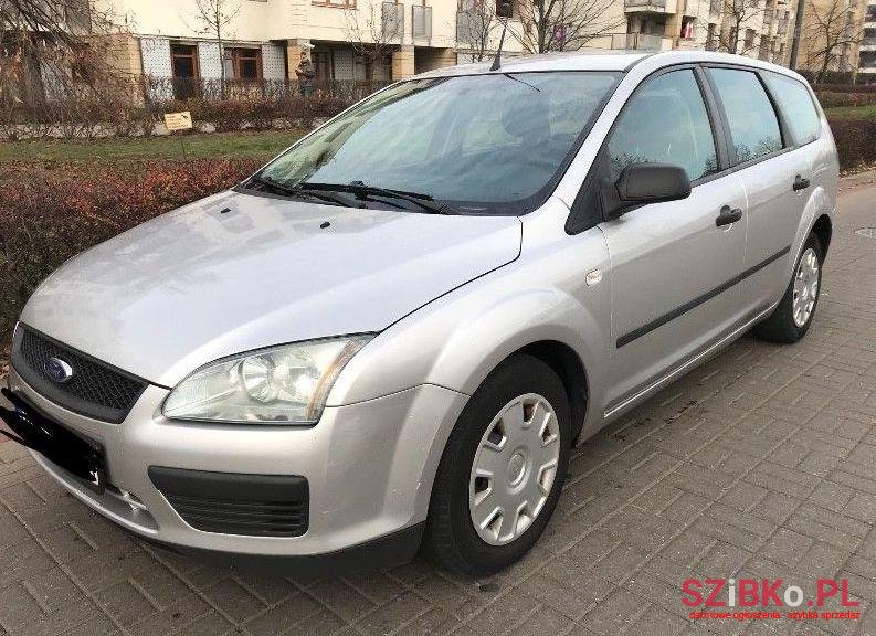 2005' Ford Focus photo #1