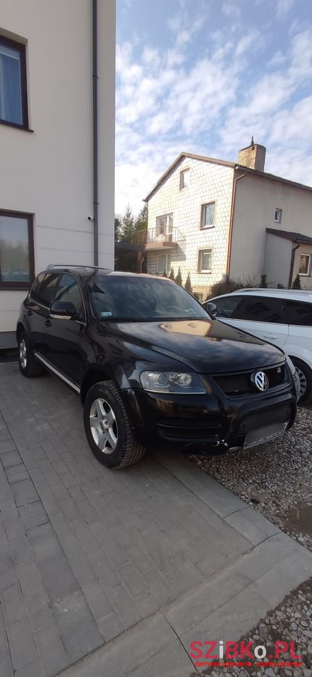 2004' Volkswagen Touareg 2.5 R5 Tdi photo #2