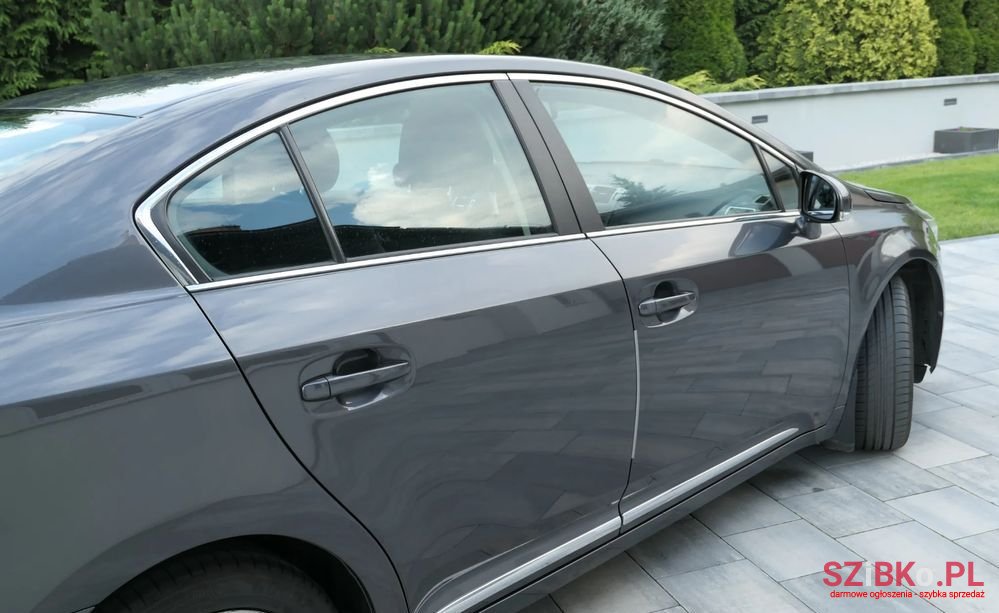 2012' Toyota Avensis 2.0 Prestige Ms photo #2