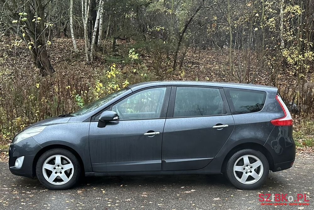 2009' Renault Grand Scenic photo #3
