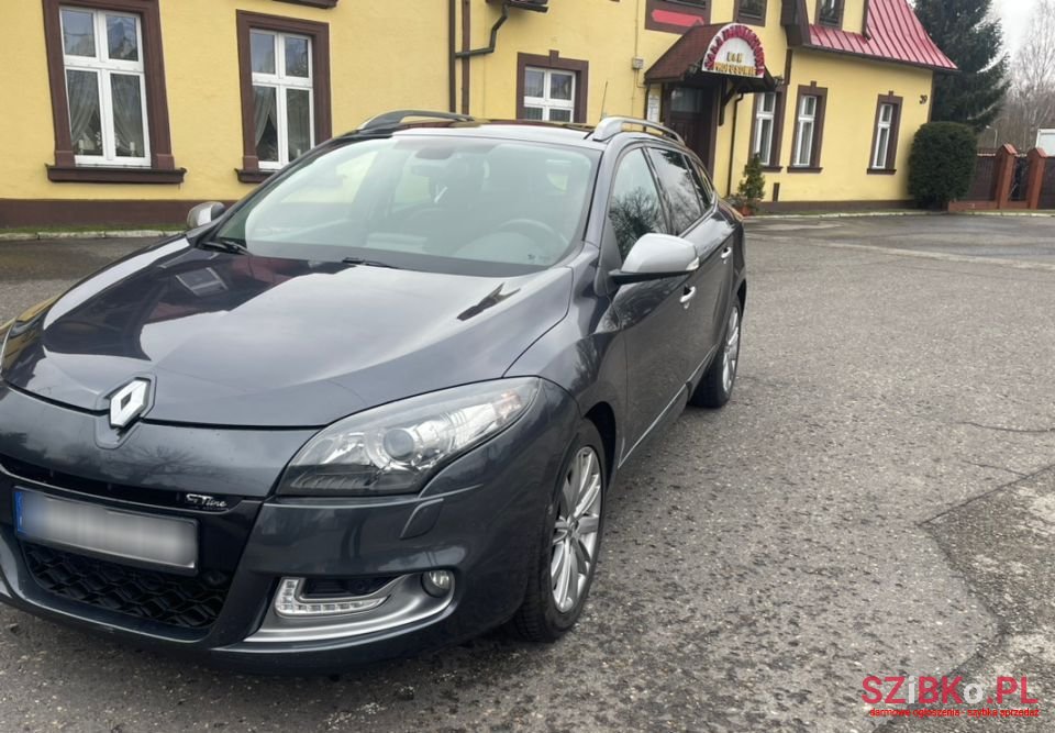 2012' Renault Megane photo #1