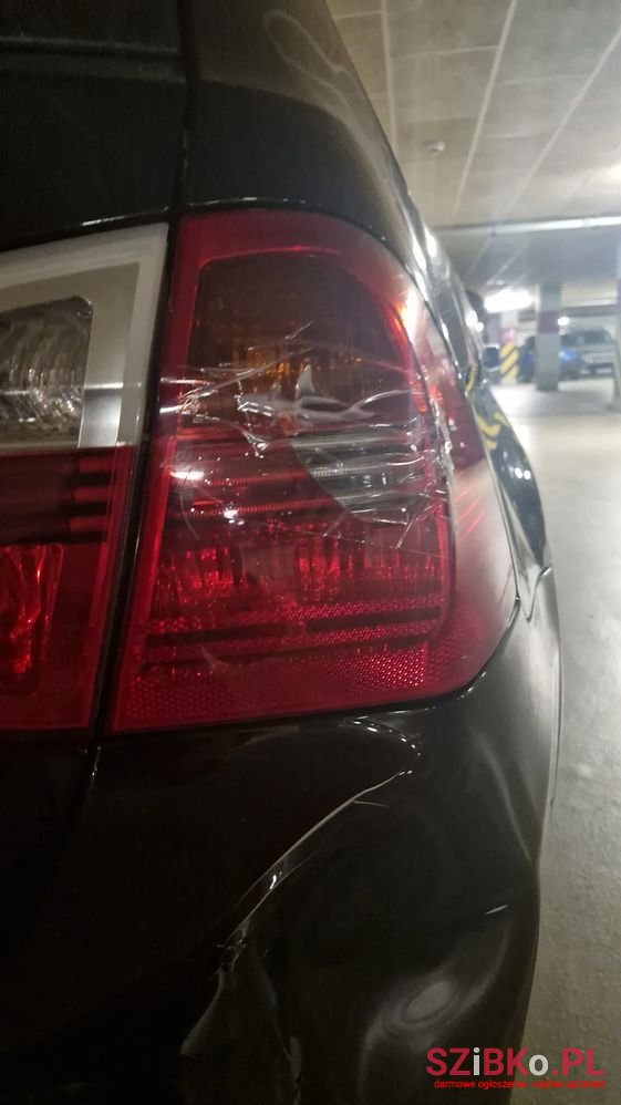 2007' BMW 3 Series 318I photo #6