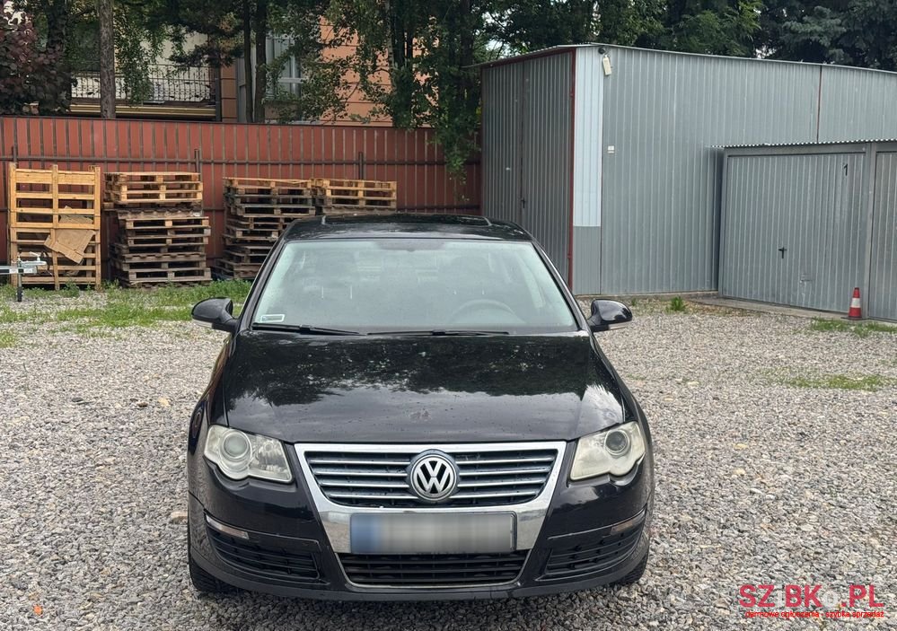 2006' Volkswagen Passat photo #2