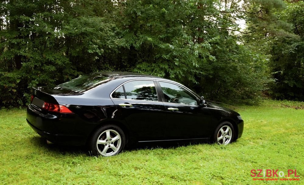 2004' Honda Accord 2.0 Comfort photo #1