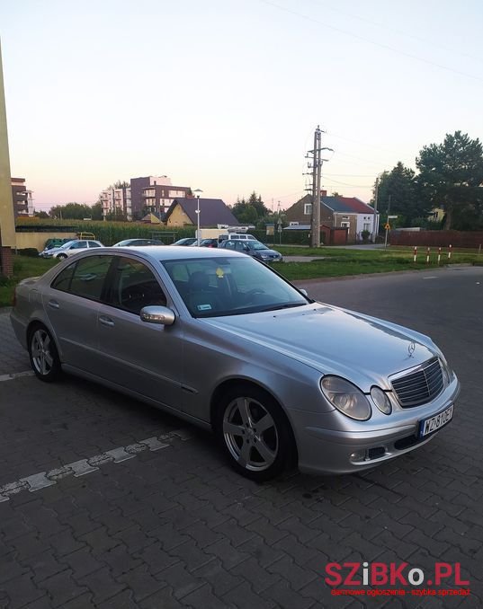 2002' Mercedes-Benz Klasa E photo #4