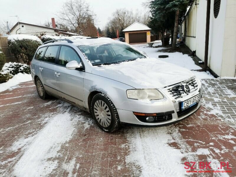 2006' Volkswagen Passat photo #3