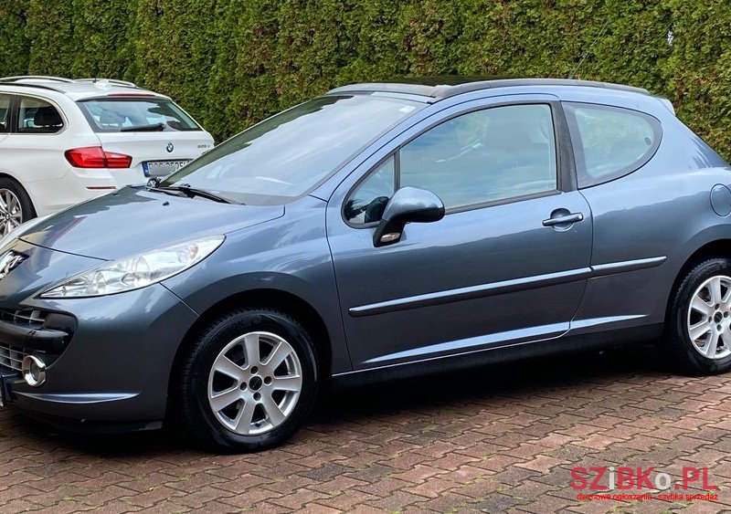 2006' Peugeot 207 1.6 16V Sporty photo #3