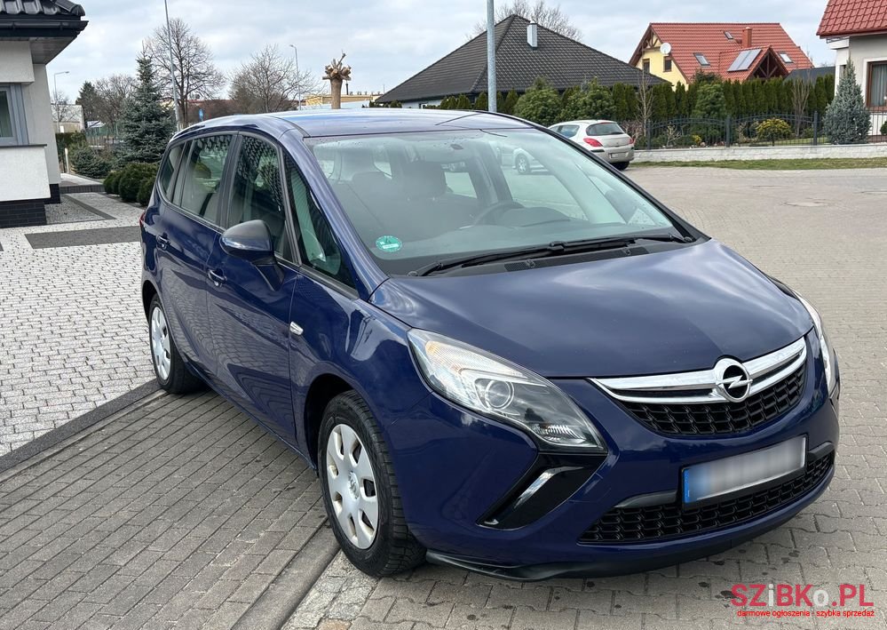 2016' Opel Zafira photo #3