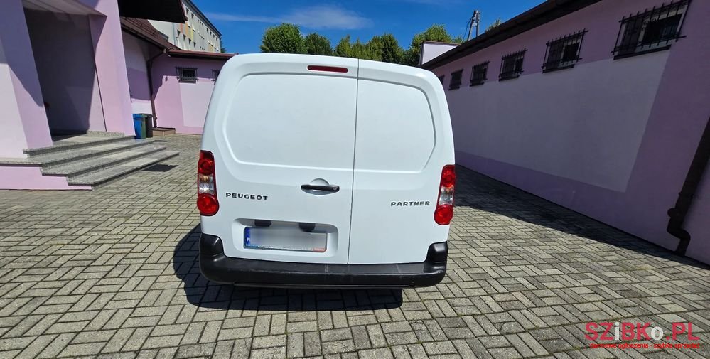 2009' Peugeot Partner photo #3