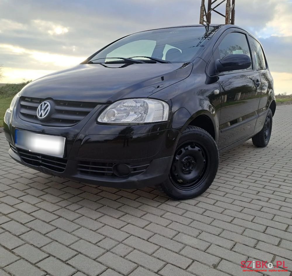 2005' Volkswagen Fox 1.2 photo #1