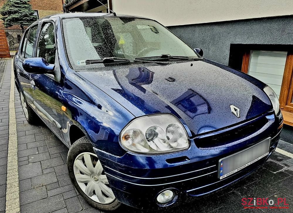 2001' Renault Thalia 1.4 Rt photo #1