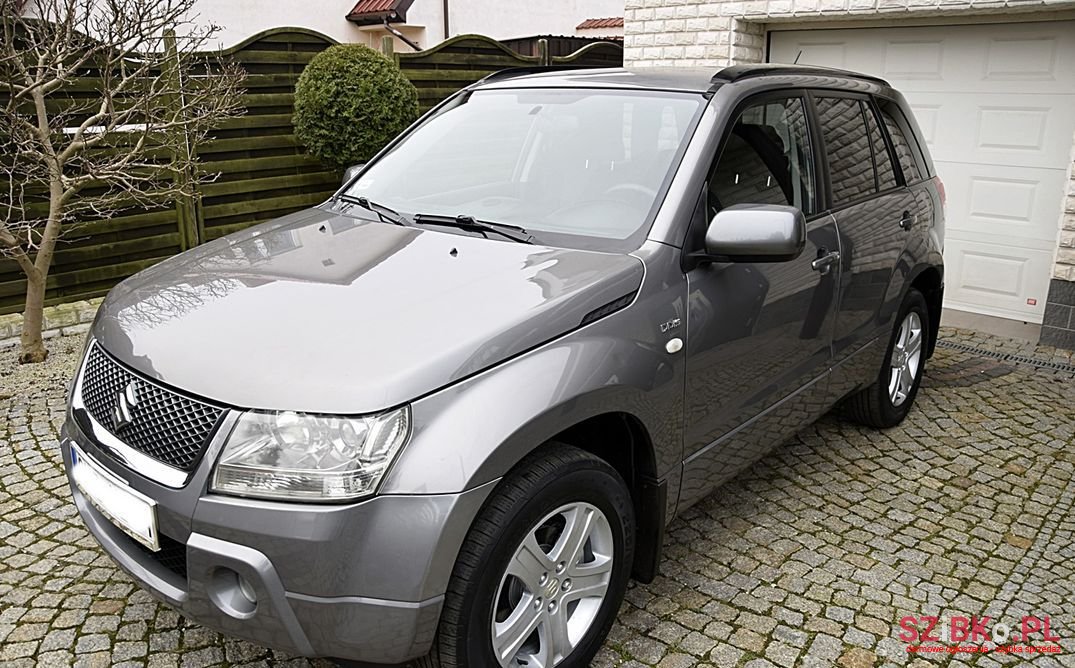 2008' Suzuki Grand Vitara photo #2