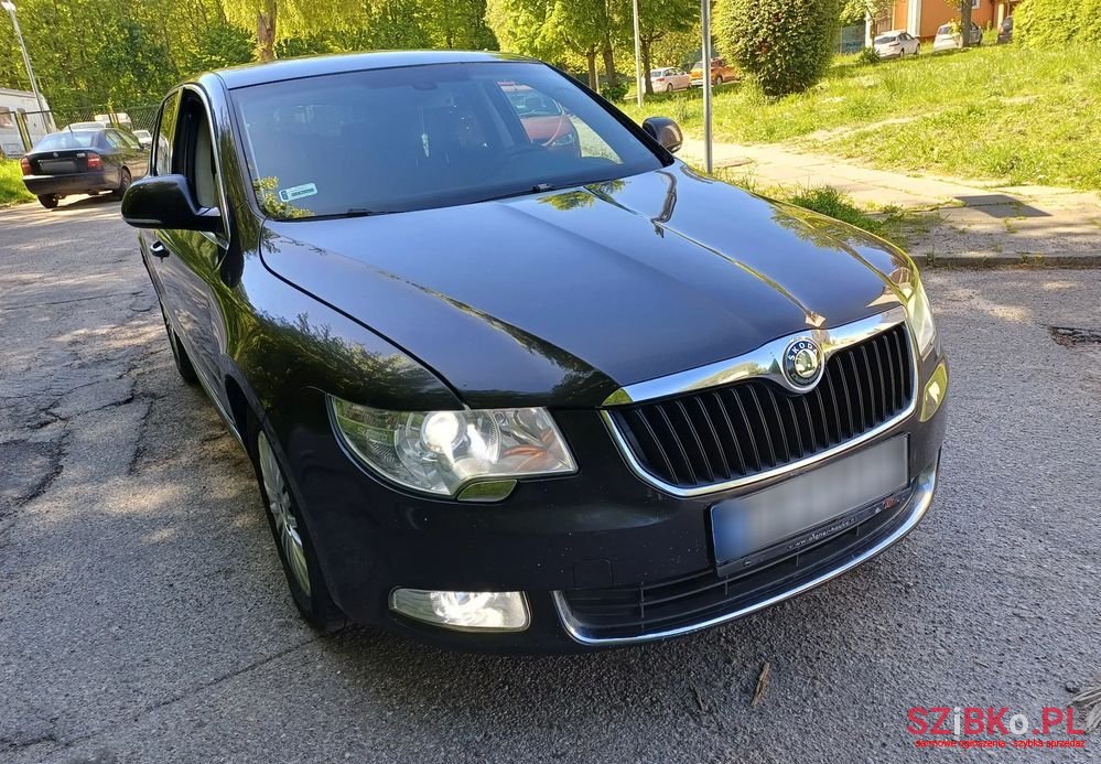 2008' Skoda Superb 2.0 Tdi Elegance photo #2