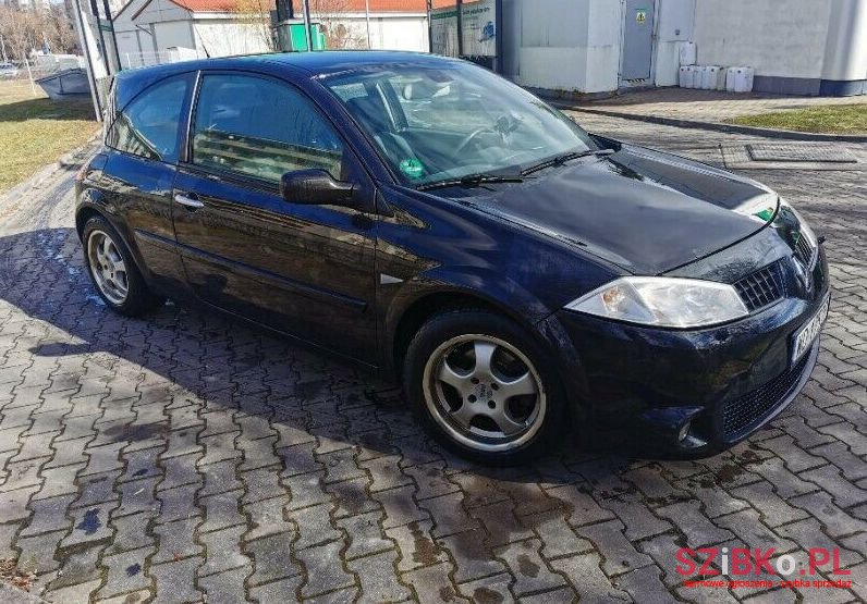 2004' Renault Megane photo #1