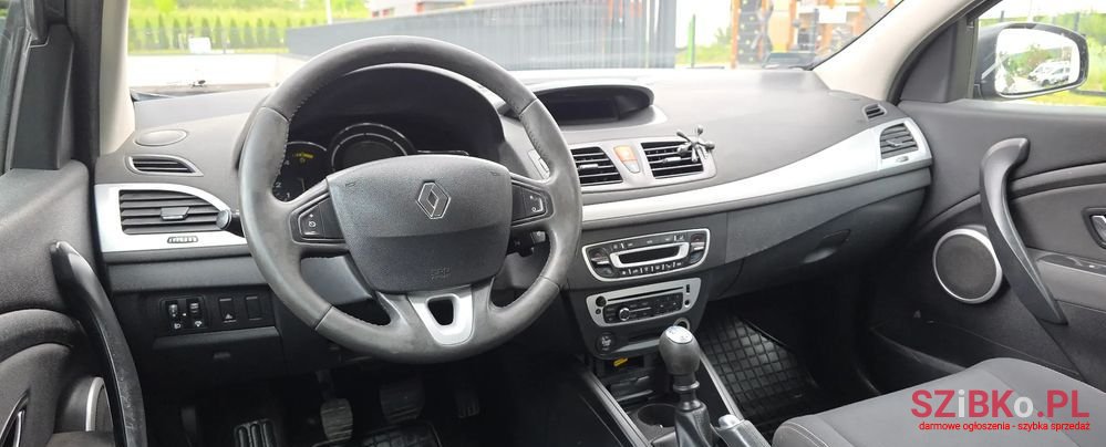 2010' Renault Megane 1.5 Dci Limited photo #5