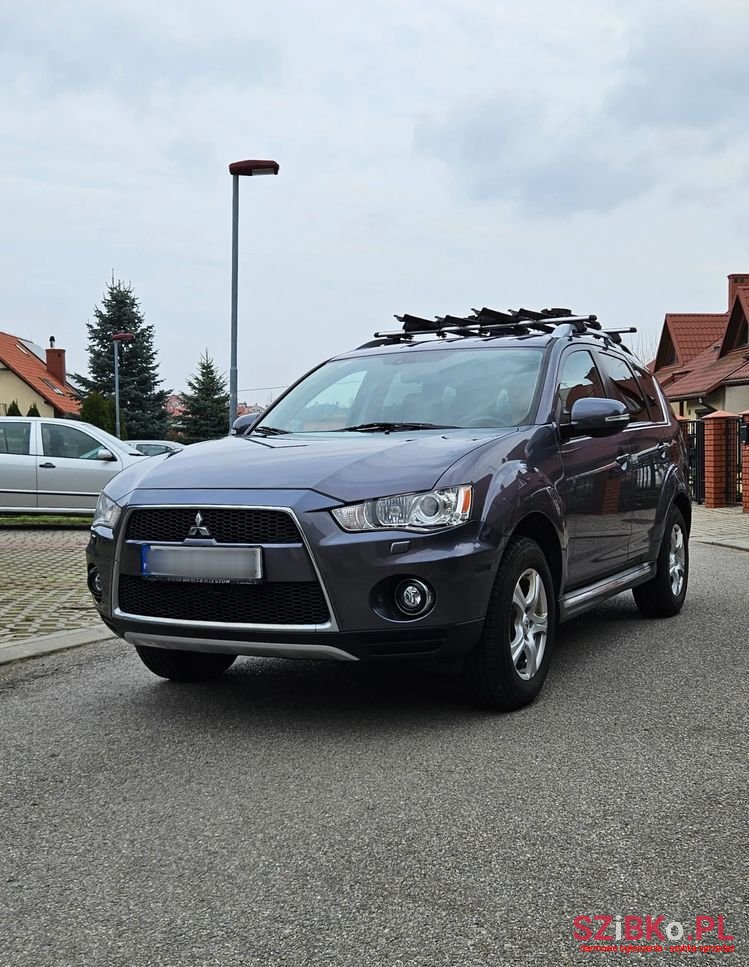2010' Mitsubishi Outlander 2.0 Did Instyle photo #3