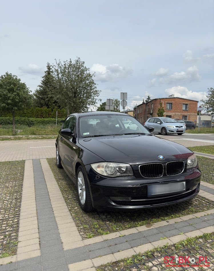 2008' BMW 1 Series 116I photo #5