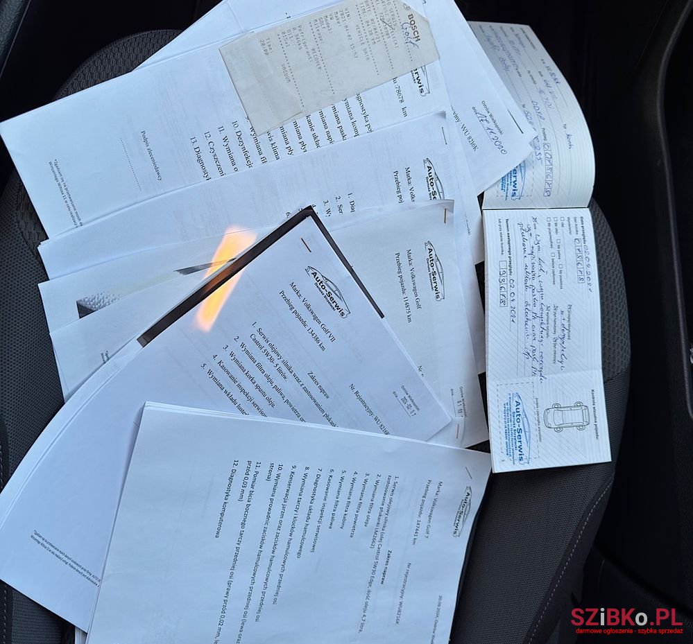 2017' Volkswagen Golf photo #4