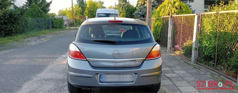 2006' Opel Astra 1.7 Cdti Elegance photo #4