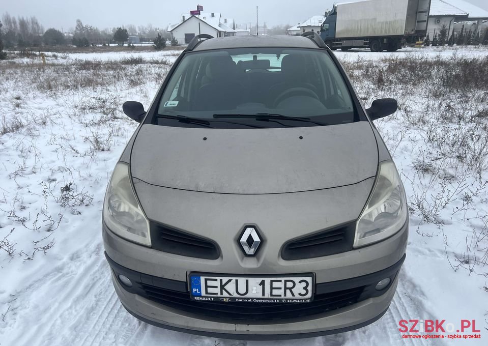 2008' Renault Clio photo #5