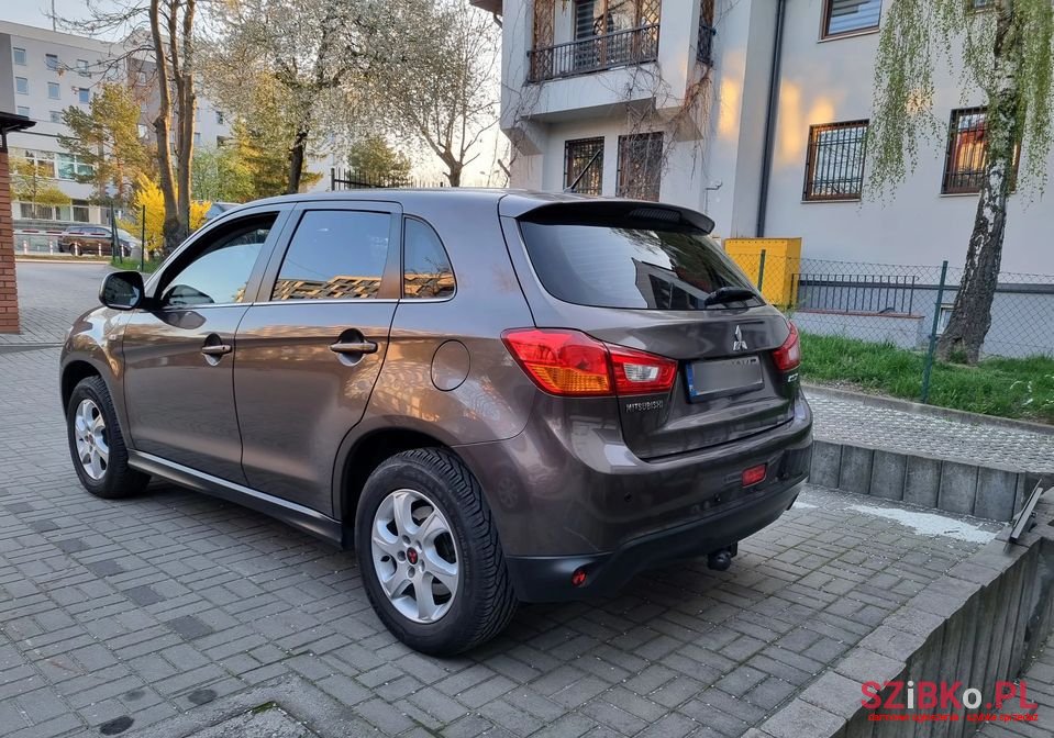 2013' Mitsubishi ASX photo #5