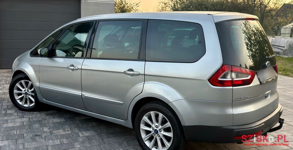 2008' Ford Galaxy 2.0 Tdci Gold X photo #3