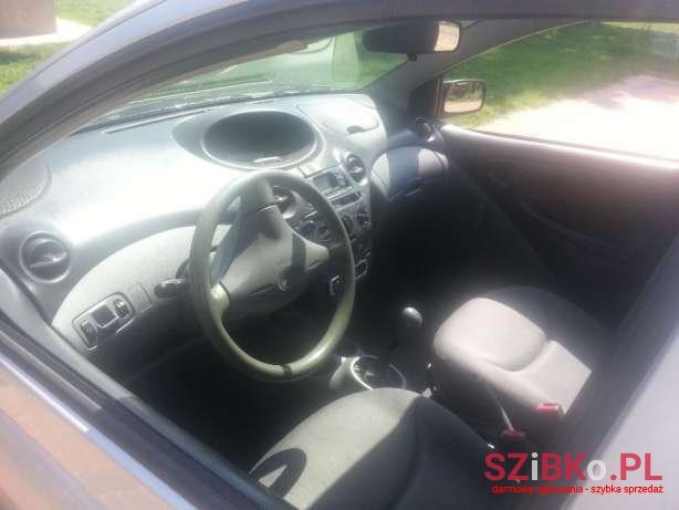 1999' Toyota Yaris photo #2