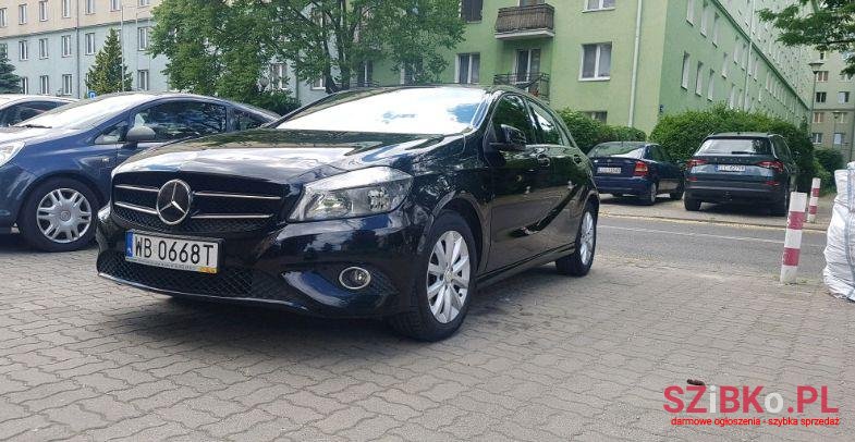 2015' Mercedes-Benz Klasa A photo #1