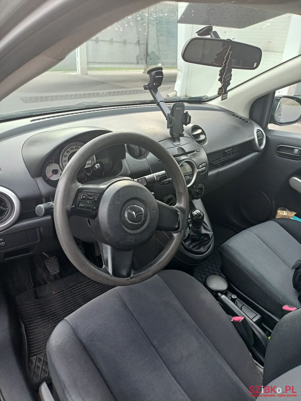 2008' Mazda 2 photo #6