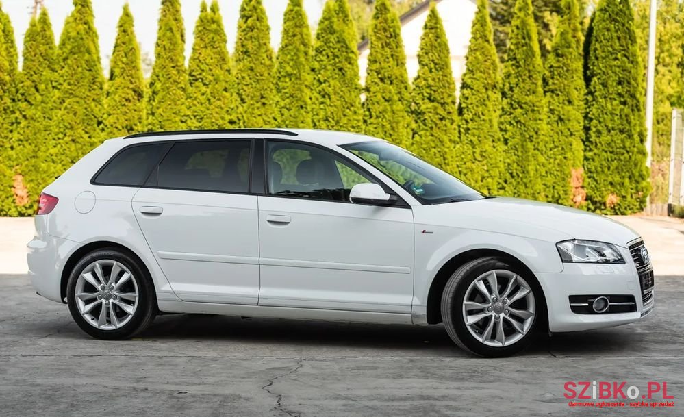 2012' Audi A3 Sportback photo #3