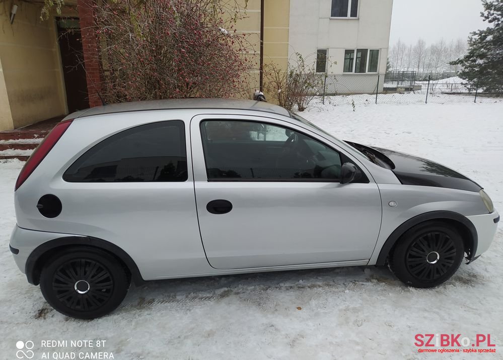 2003' Opel Corsa 1.0 12V Cosmo photo #3