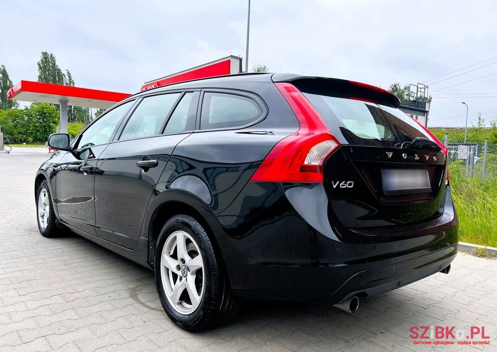2016' Volvo V60 photo #5