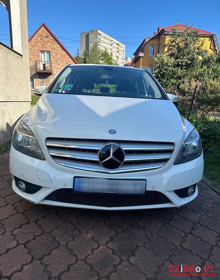 2014' Mercedes-Benz B-Class 180 (Cdi) D photo #1