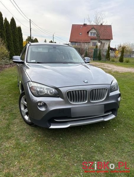 2011' BMW X1 photo #1