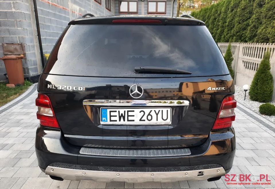 2007' Mercedes-Benz Ml photo #3