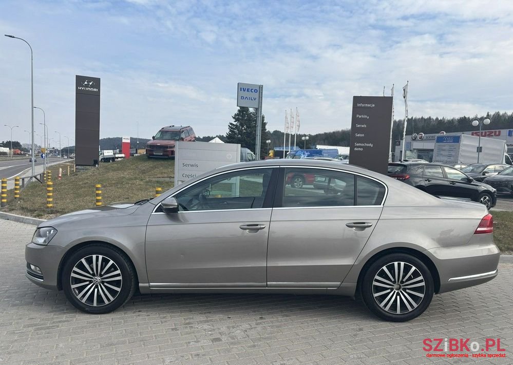 2014' Volkswagen Passat photo #3