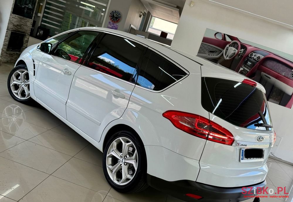 2013' Ford S-Max photo #5