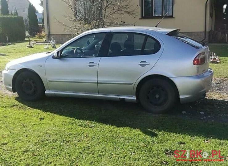 2003' SEAT Leon photo #1