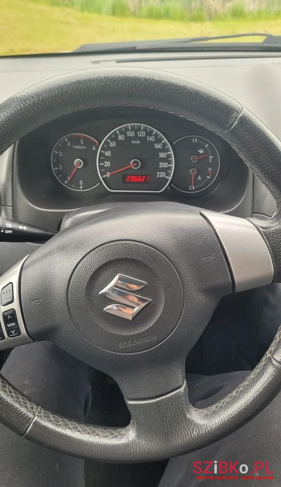 2009' Suzuki SX4 photo #6