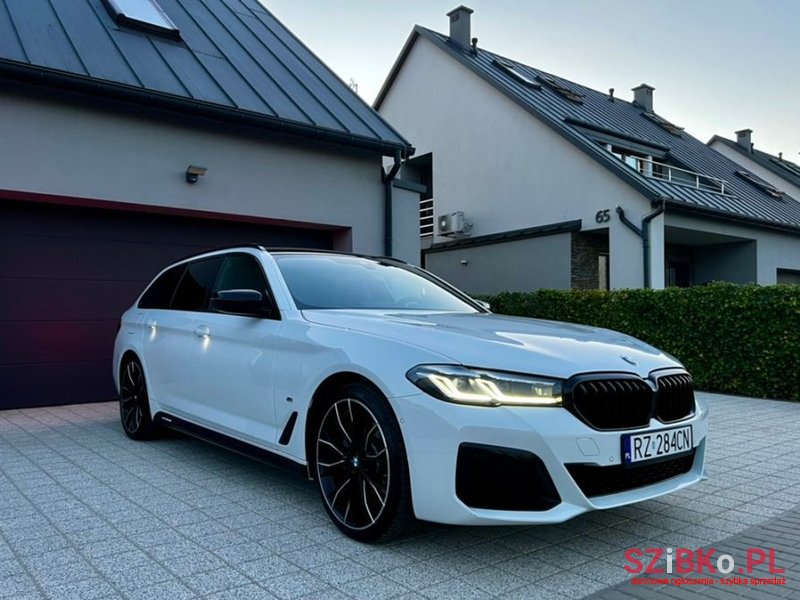 2021' BMW Seria 5 photo #2